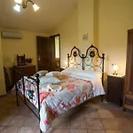 La Maesta Tuscan Sun